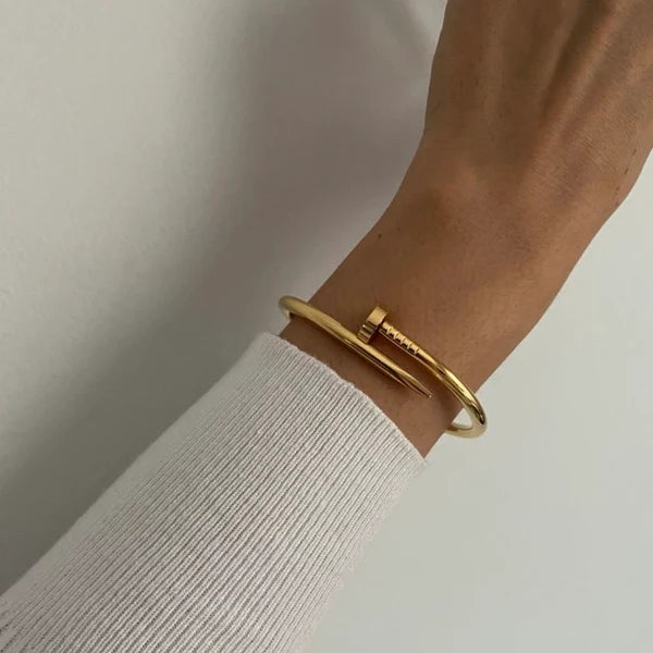 Stainless nail bracelet