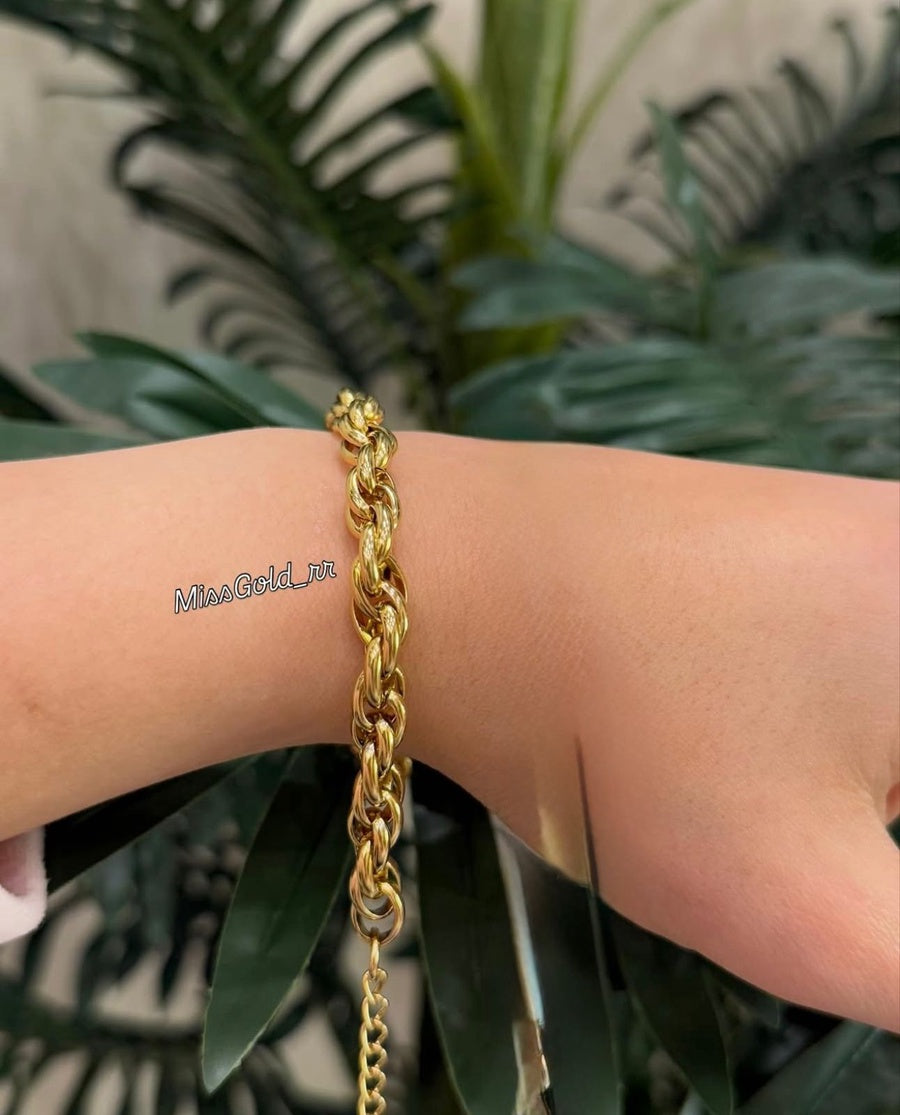 Bracelet model 12