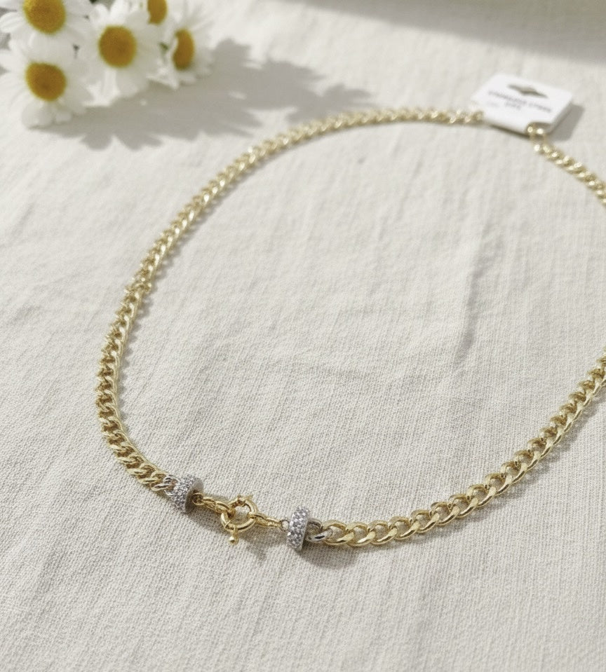 Necklace model 19