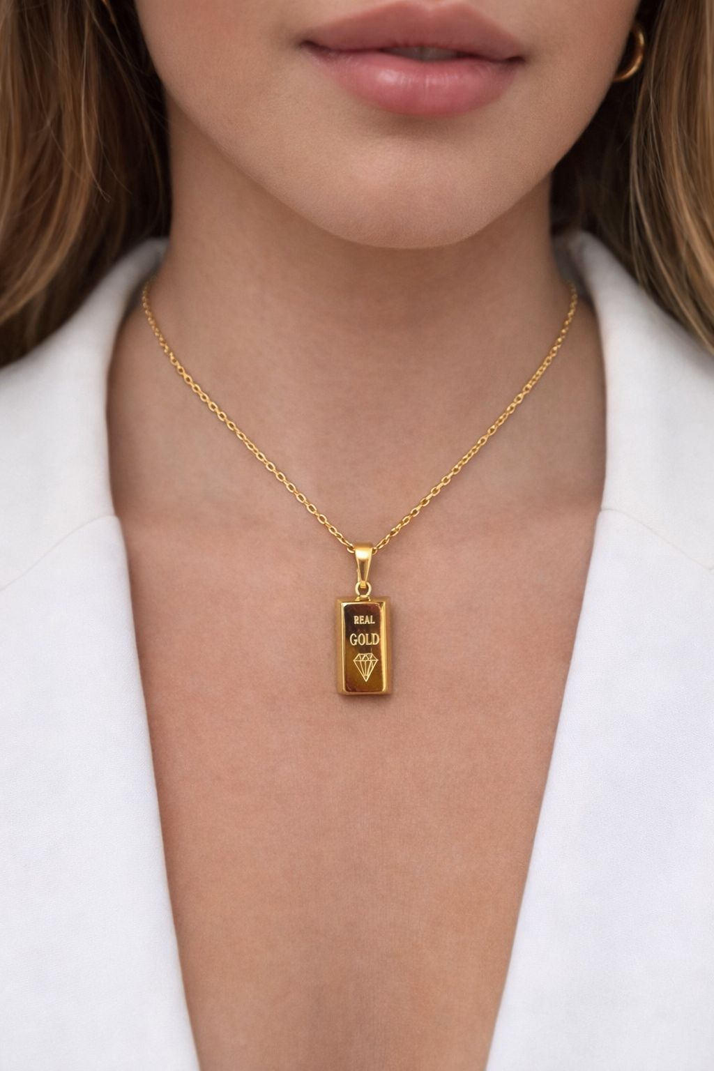 Necklace model 96
