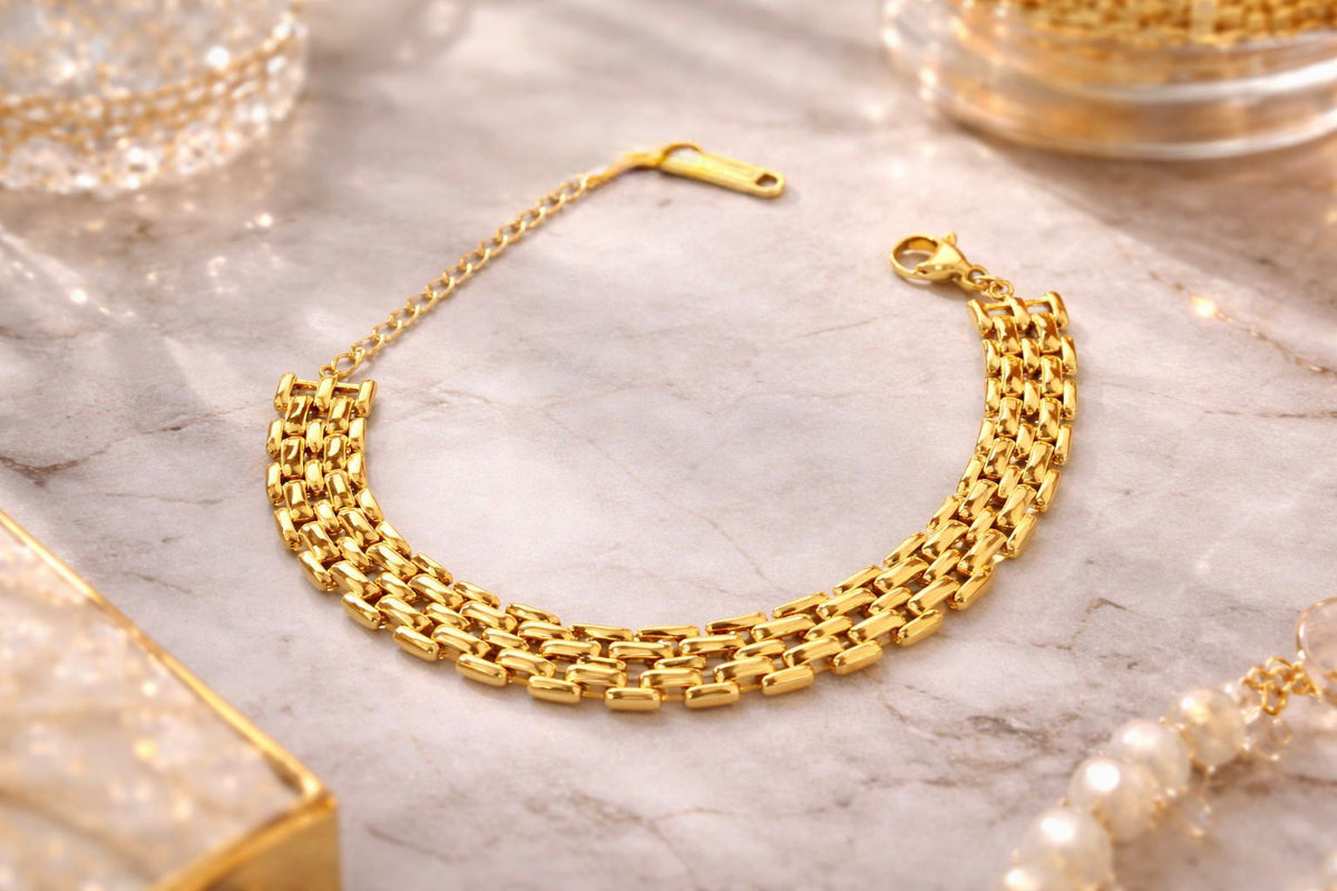 bracelet model 83