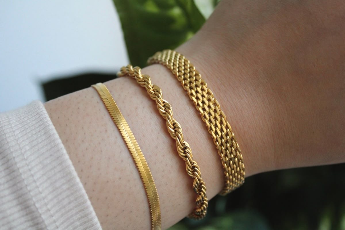 Full set ( 3 ) bracelet number 100