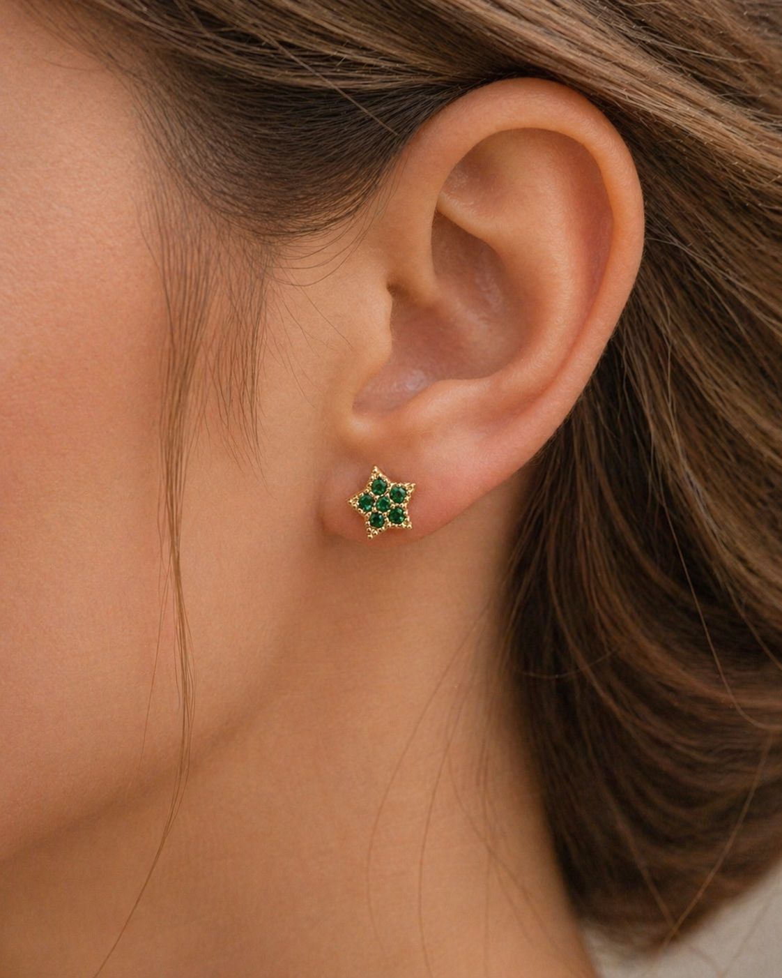 earring model 256