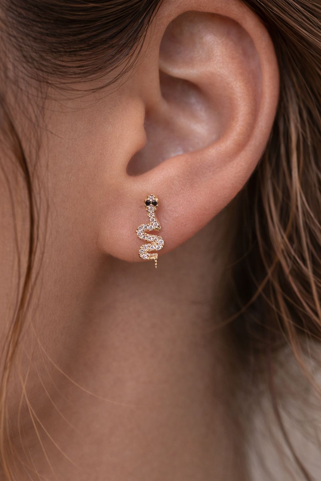 earring model 268