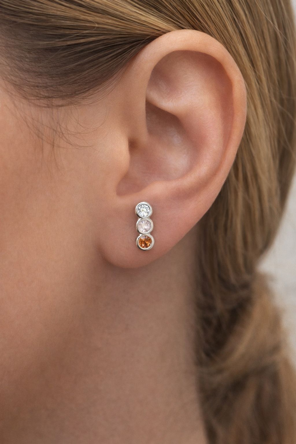 earring model 280