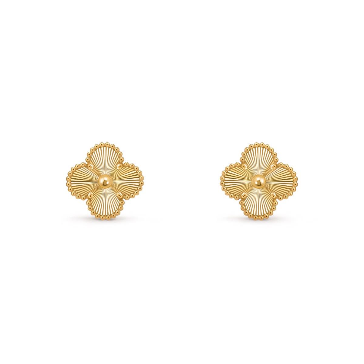 earring model 335