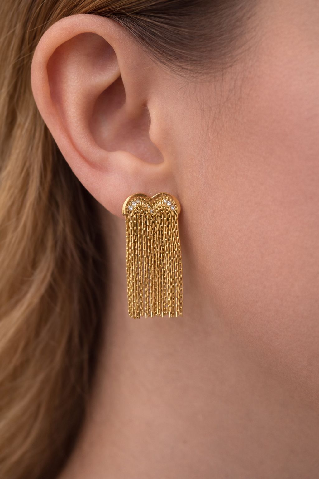 earring model 337