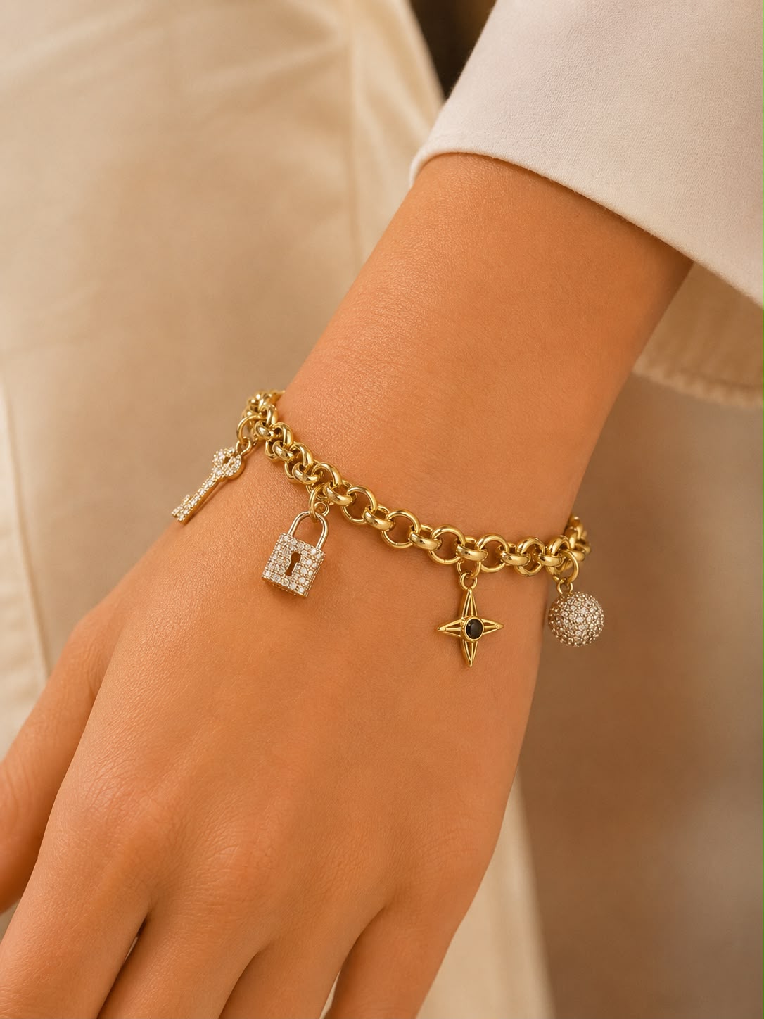bracelet model 162