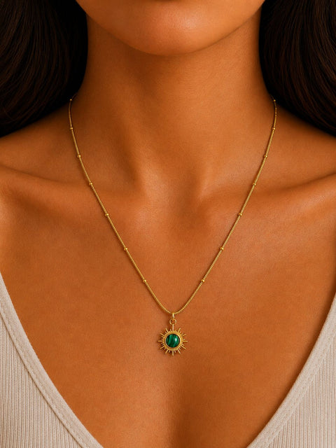 Necklace model 221