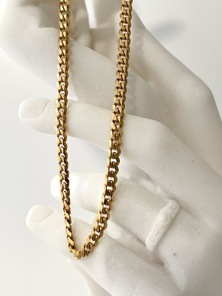 Necklace model 241