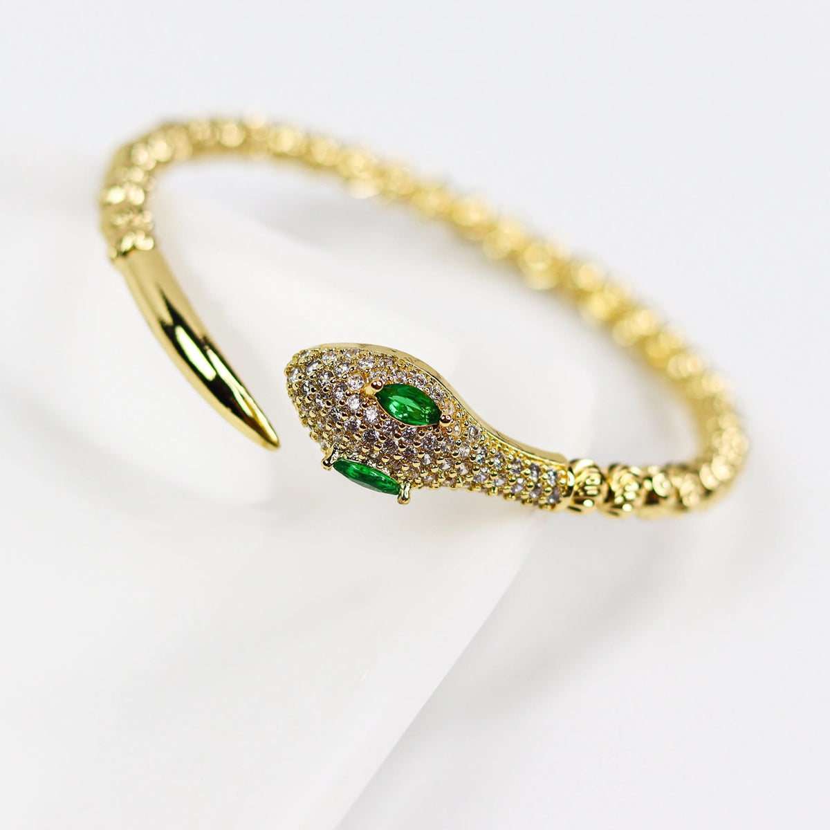 bracelet model 179