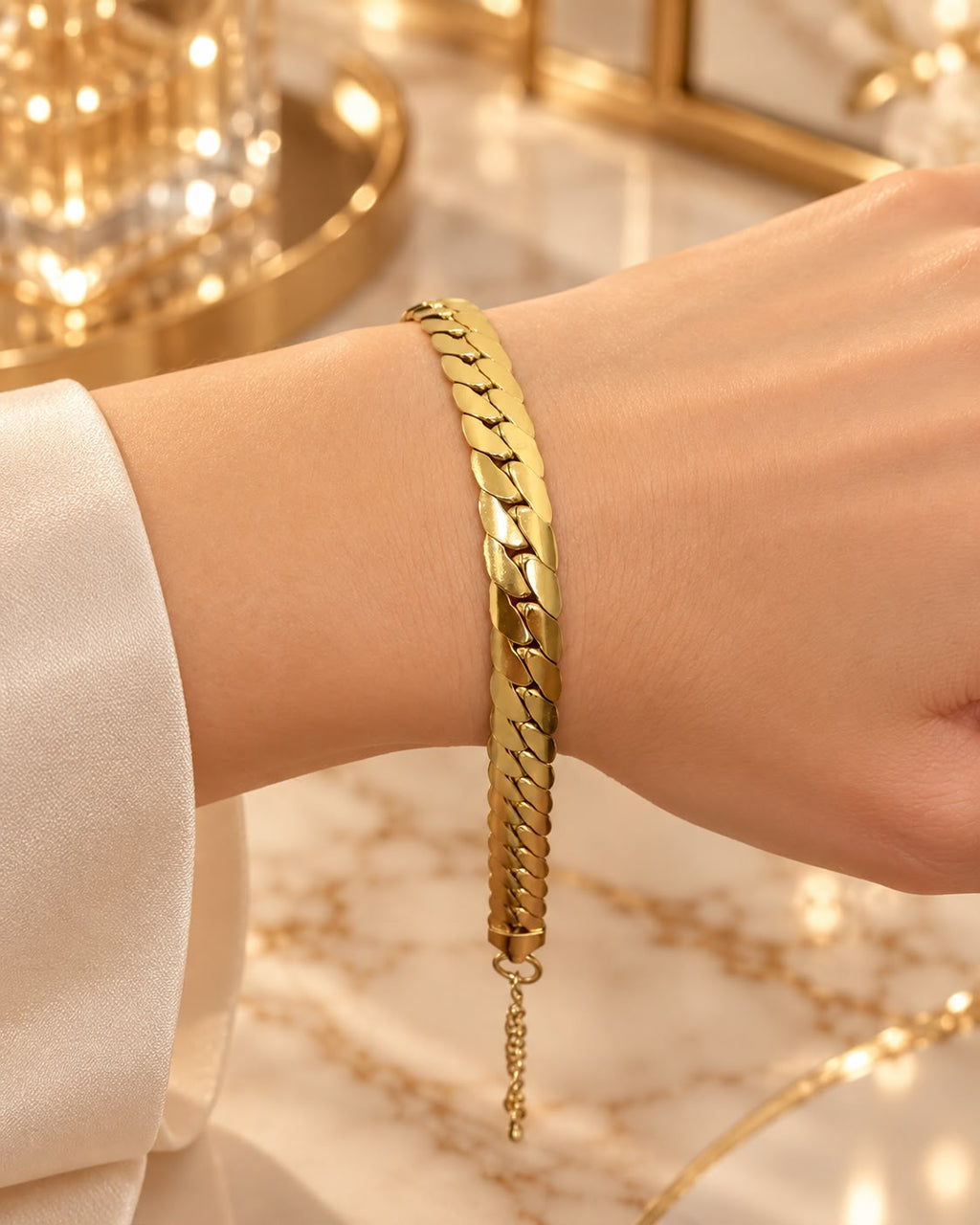 bracelet model 197