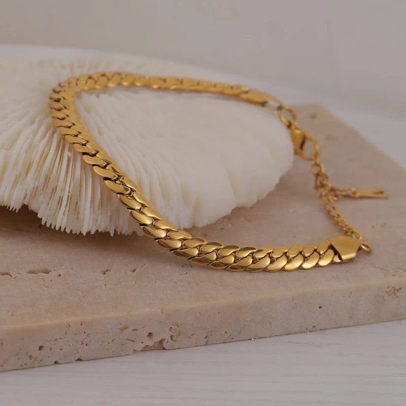 bracelet model 197